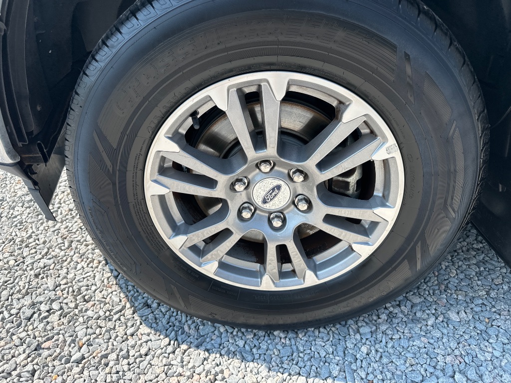 2019 Ford F-150 - $22,998