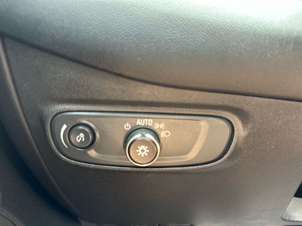 2024 Chevrolet Equinox - $18,998