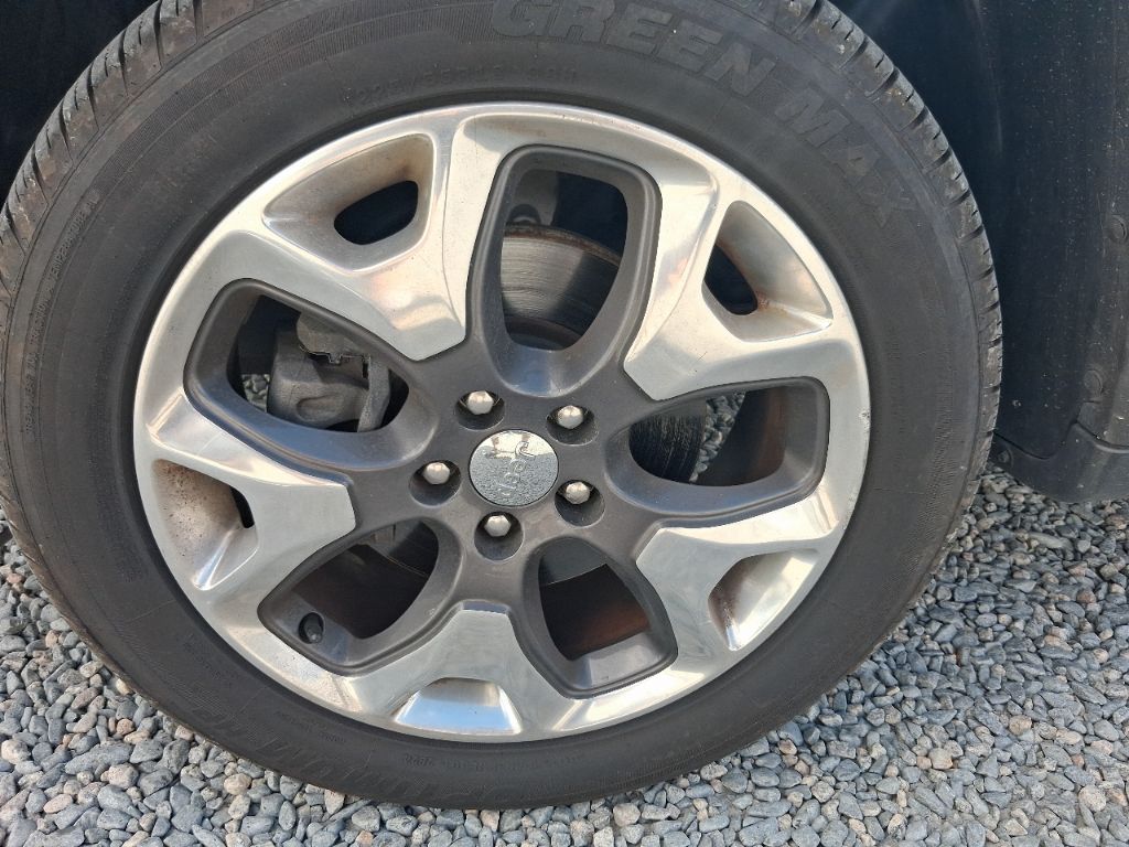 2019 Jeep Compass - $12,498