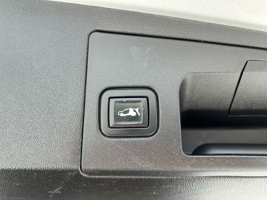 2020 Cadillac XT5 - $17,998