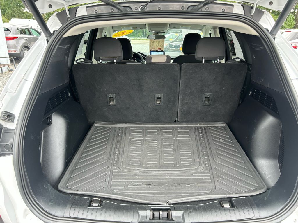 2022 Ford Escape - $13,998