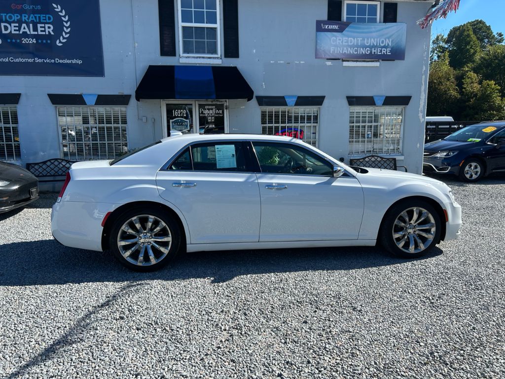 2019 Chrysler 300 - $12,998