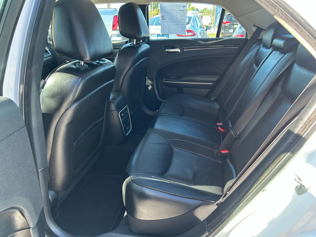 2019 Chrysler 300 - $12,998