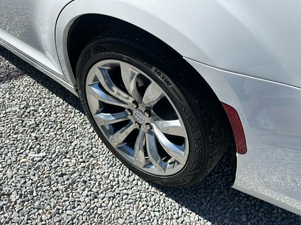 2019 Chrysler 300 - $12,998