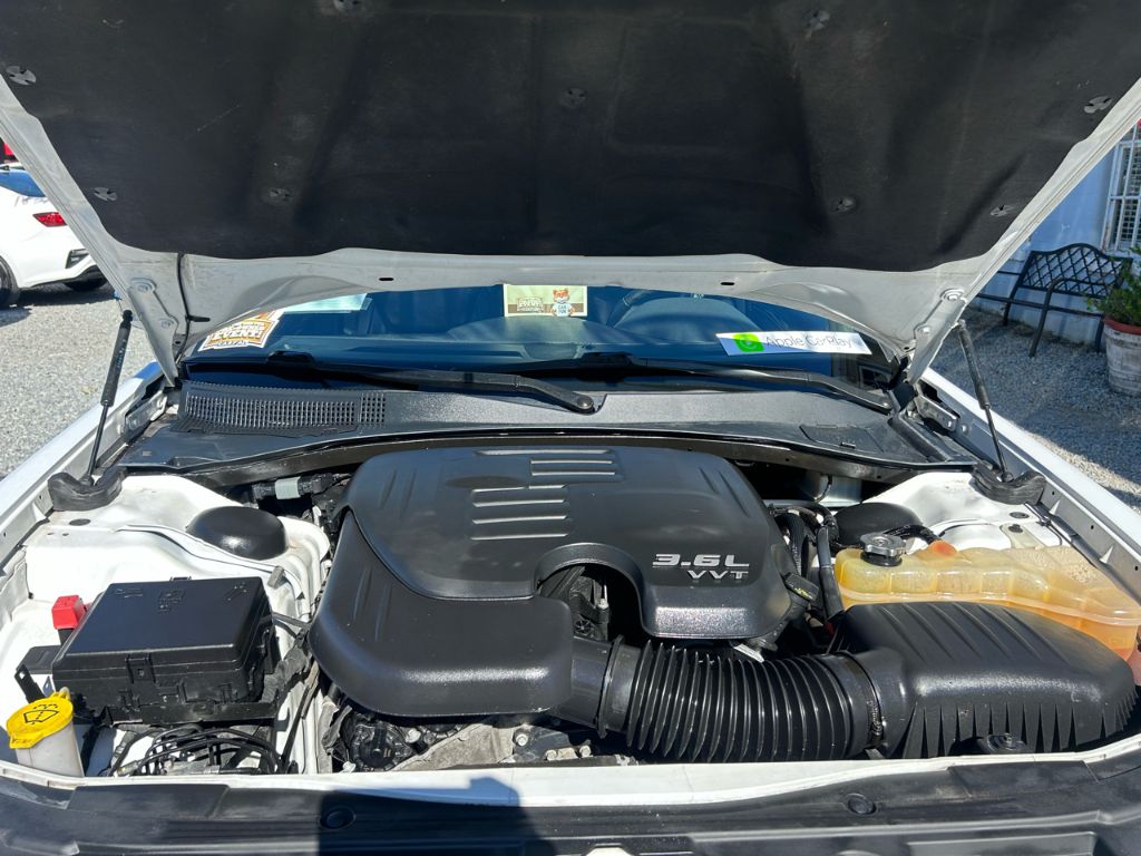 2019 Chrysler 300 - $12,998