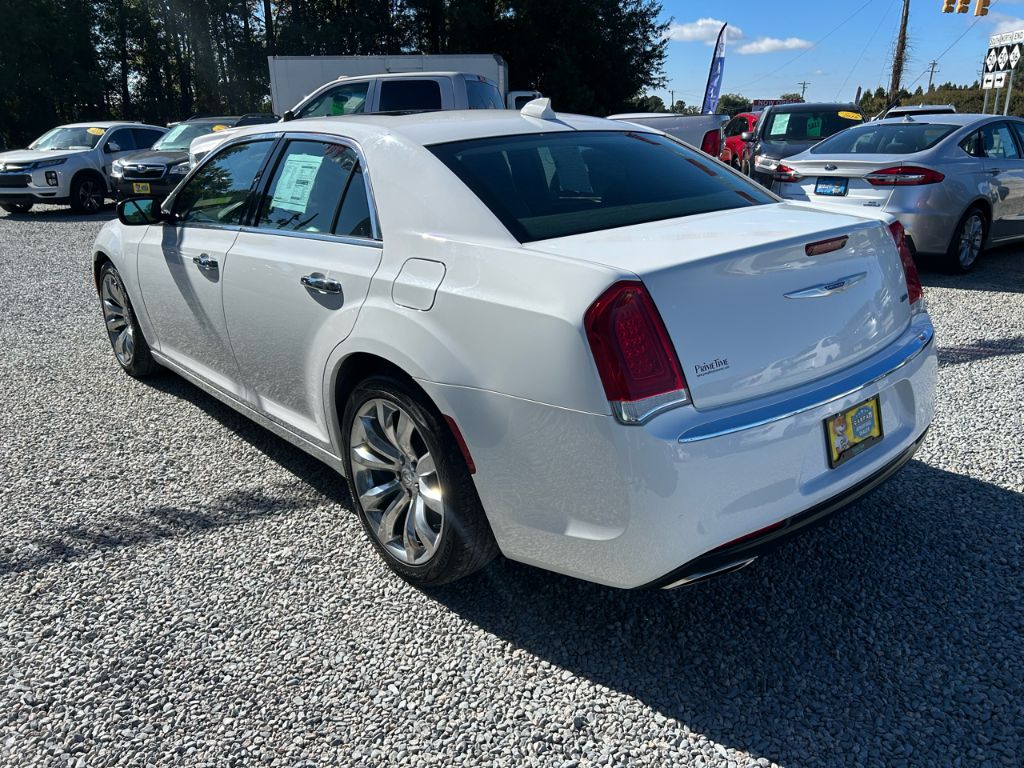 2019 Chrysler 300 - $12,998