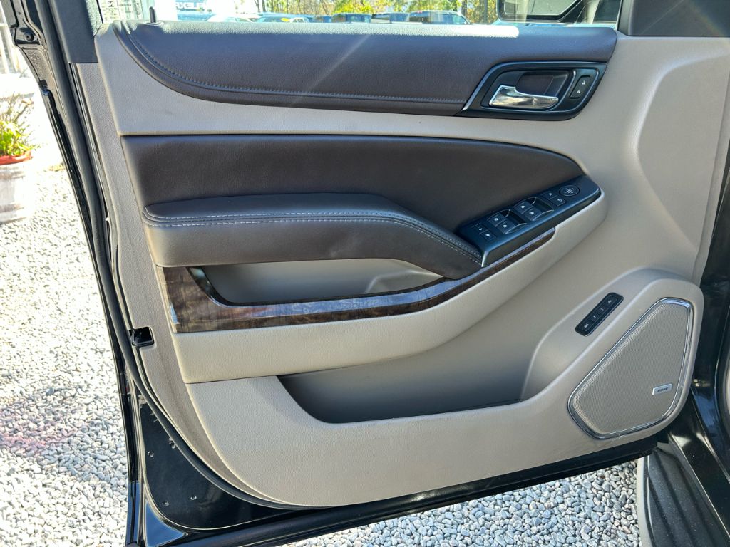 2017 Chevrolet Tahoe - $16,498