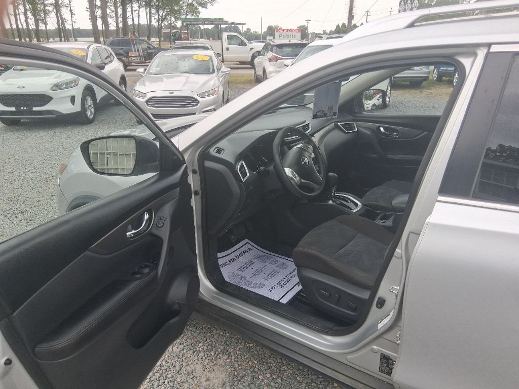 2016 Nissan Rogue - $7,998