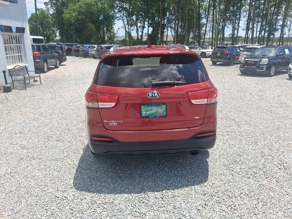 2018 Kia Sorento - $7,998