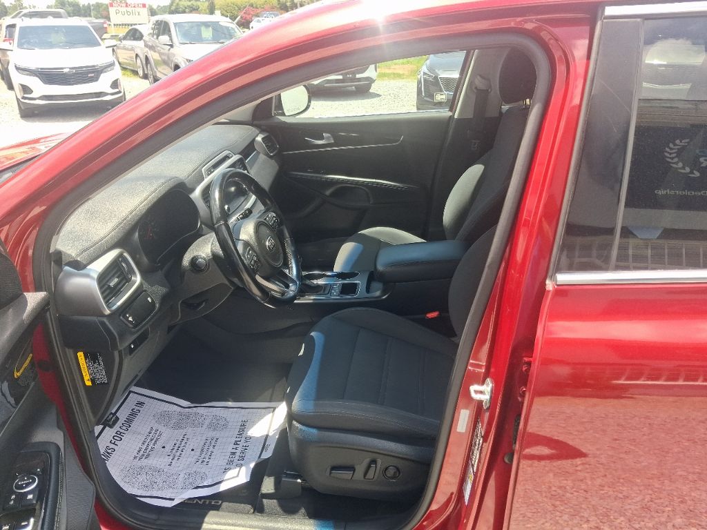 2018 Kia Sorento - $7,998