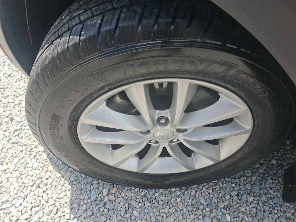 2018 Kia Sorento - $7,998