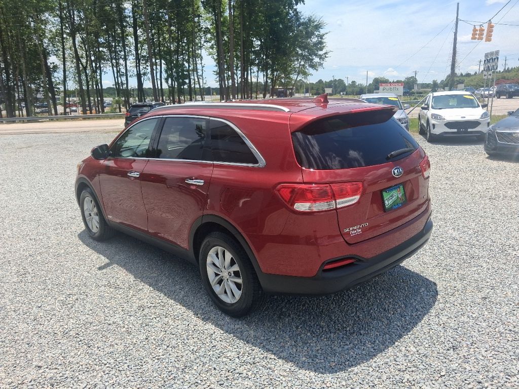 2018 Kia Sorento - $7,998