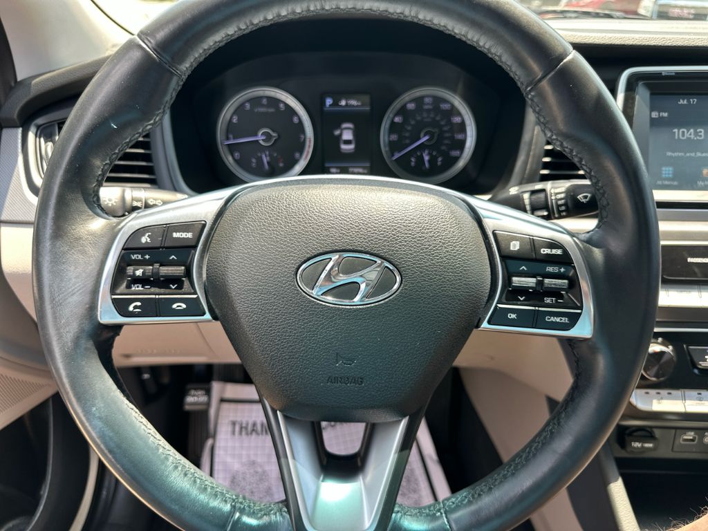 2018 Hyundai Sonata - $11,998