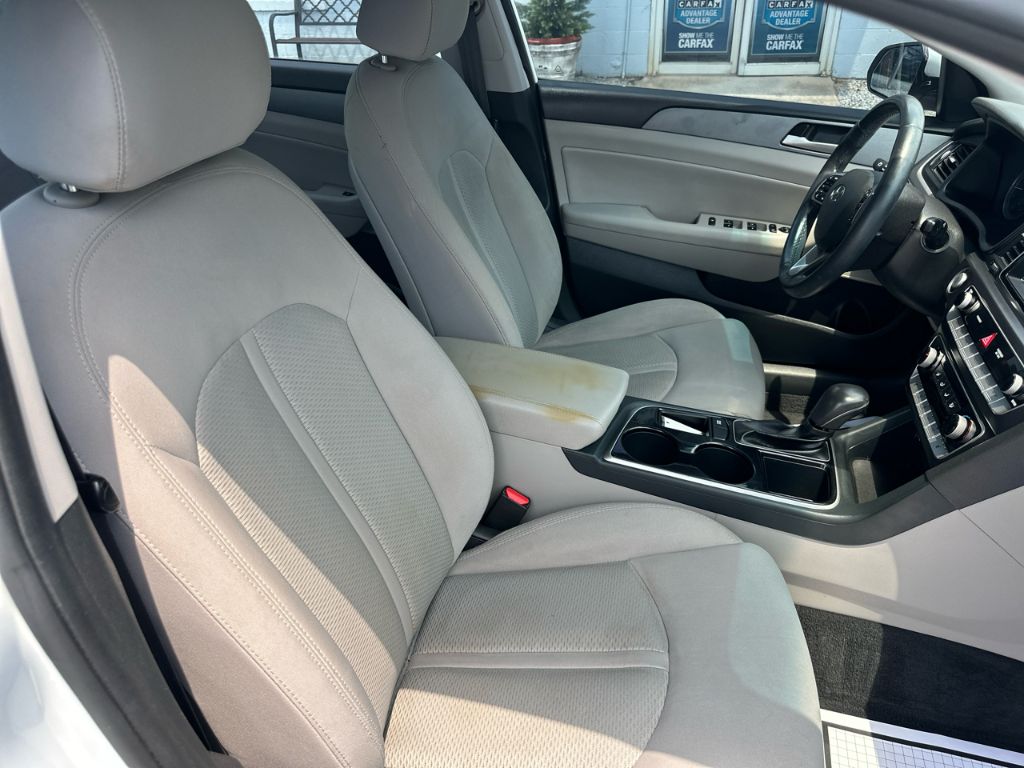 2018 Hyundai Sonata - $11,998