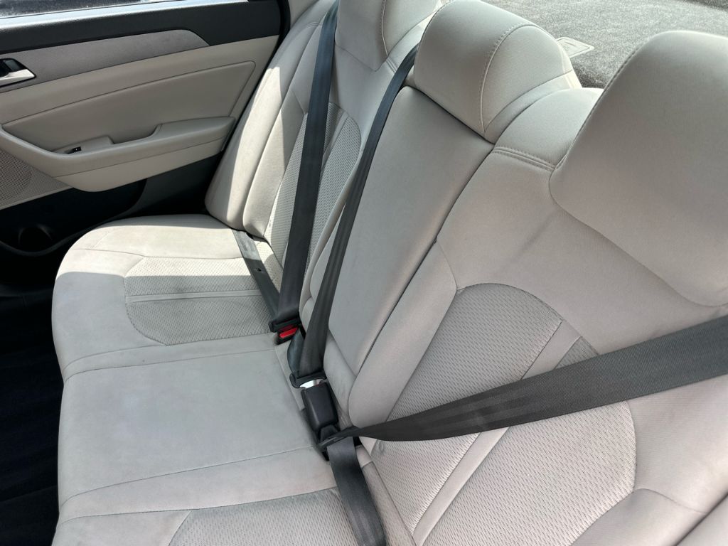 2018 Hyundai Sonata - $11,998