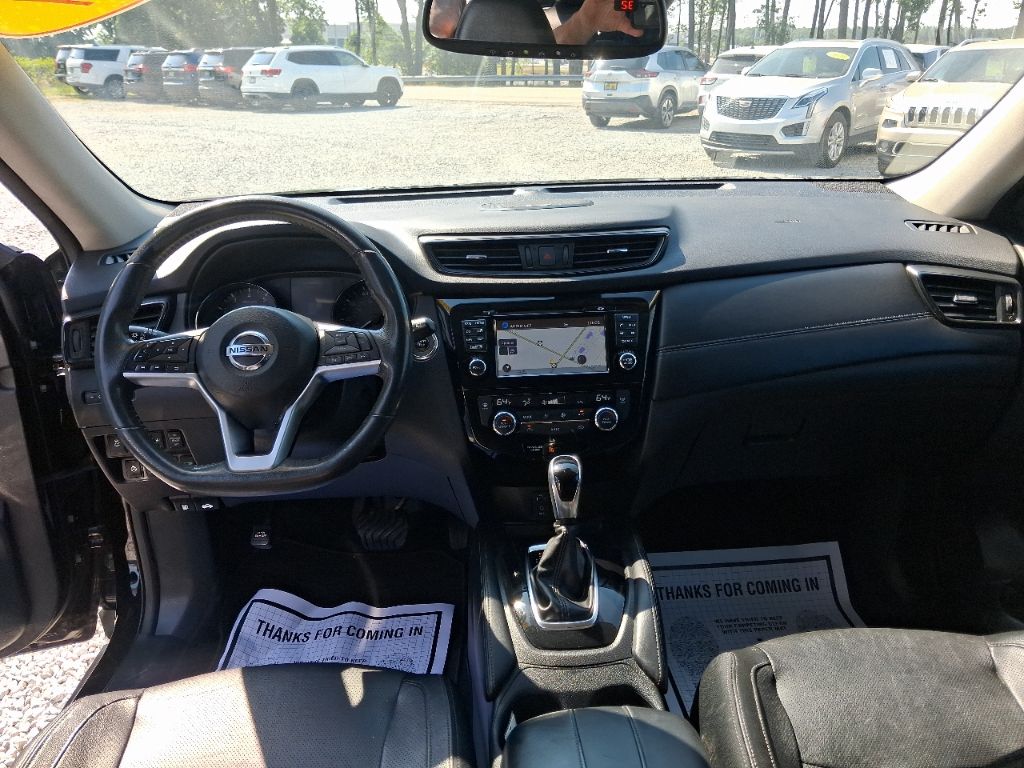2017 Nissan Rogue - $9,298