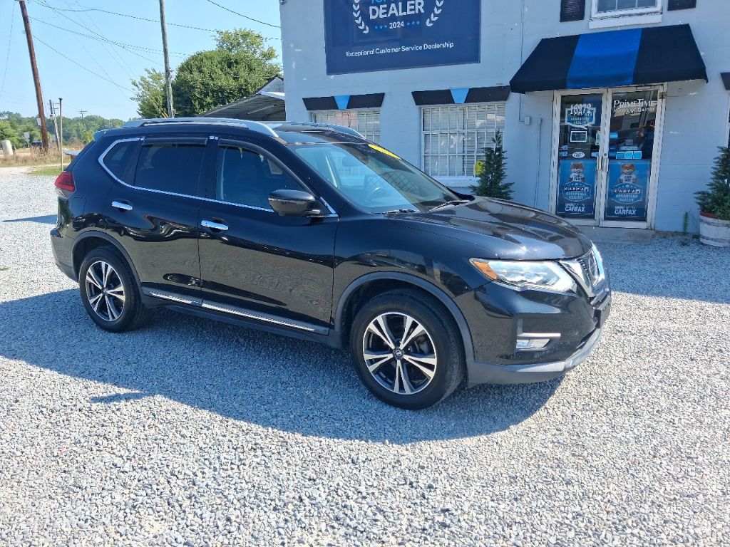 2017 Nissan Rogue - $9,298