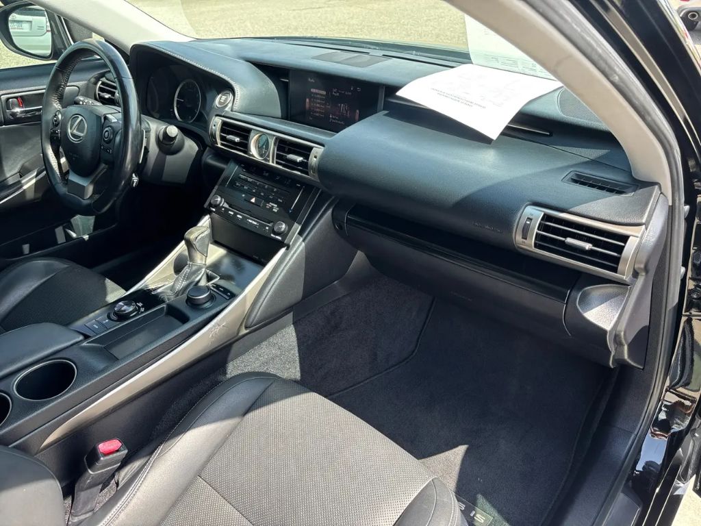 2014 Lexus IS - $8,995