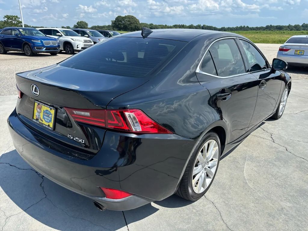 2014 Lexus IS - $8,995
