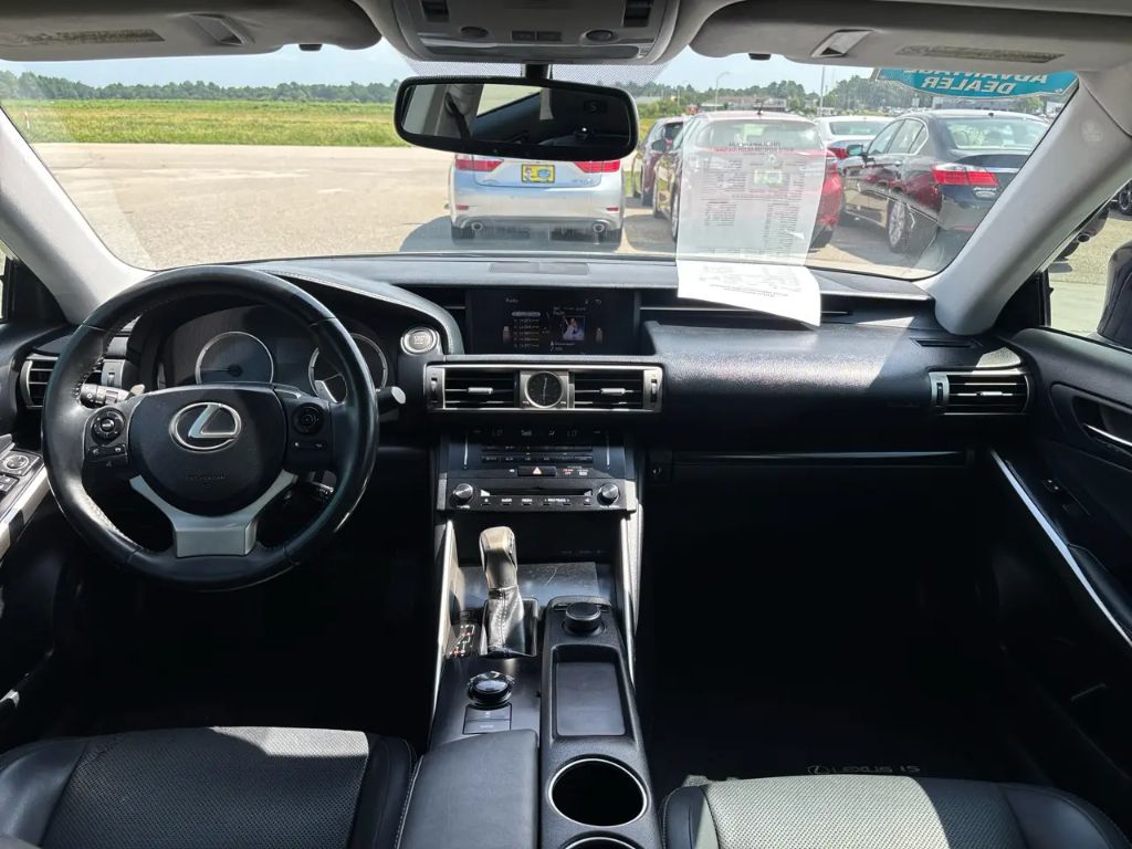 2014 Lexus IS - $8,995
