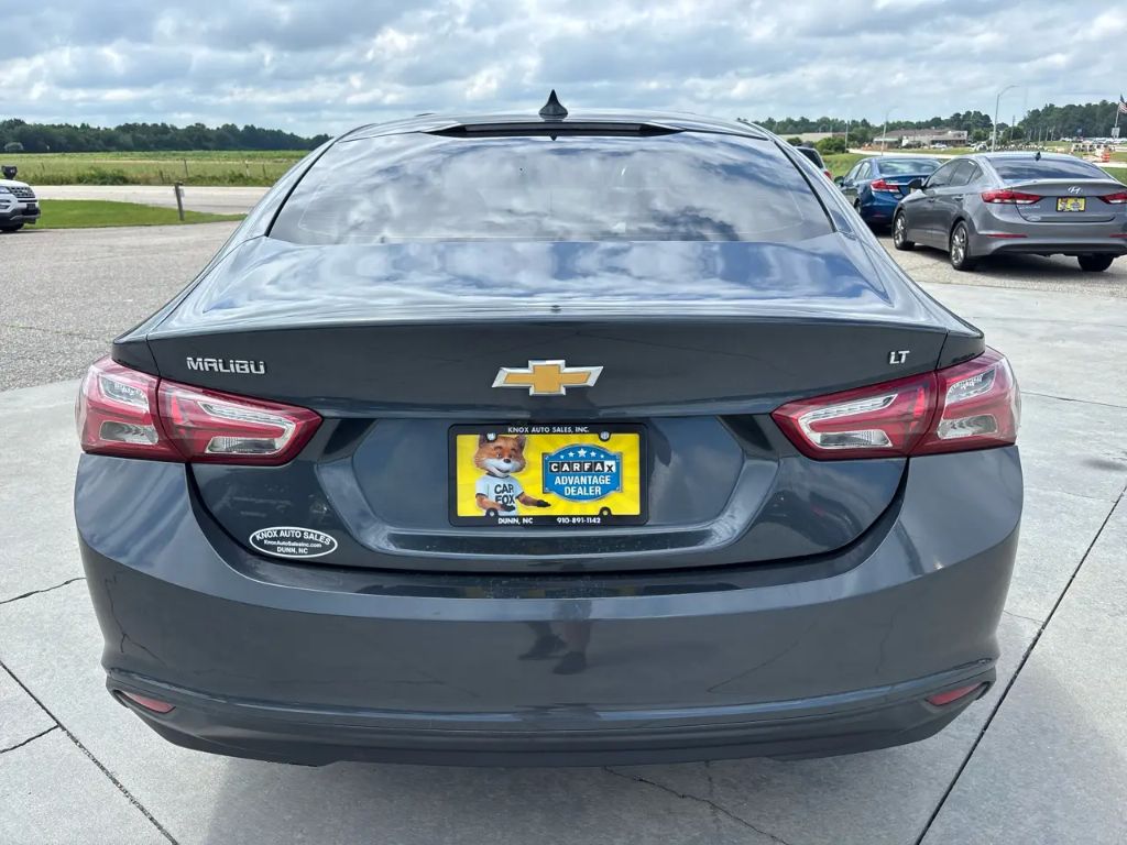 2021 Chevrolet Malibu - $12,500