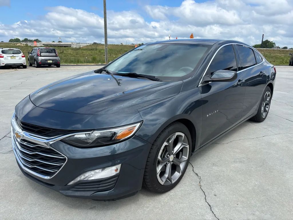 2021 Chevrolet Malibu - $12,500