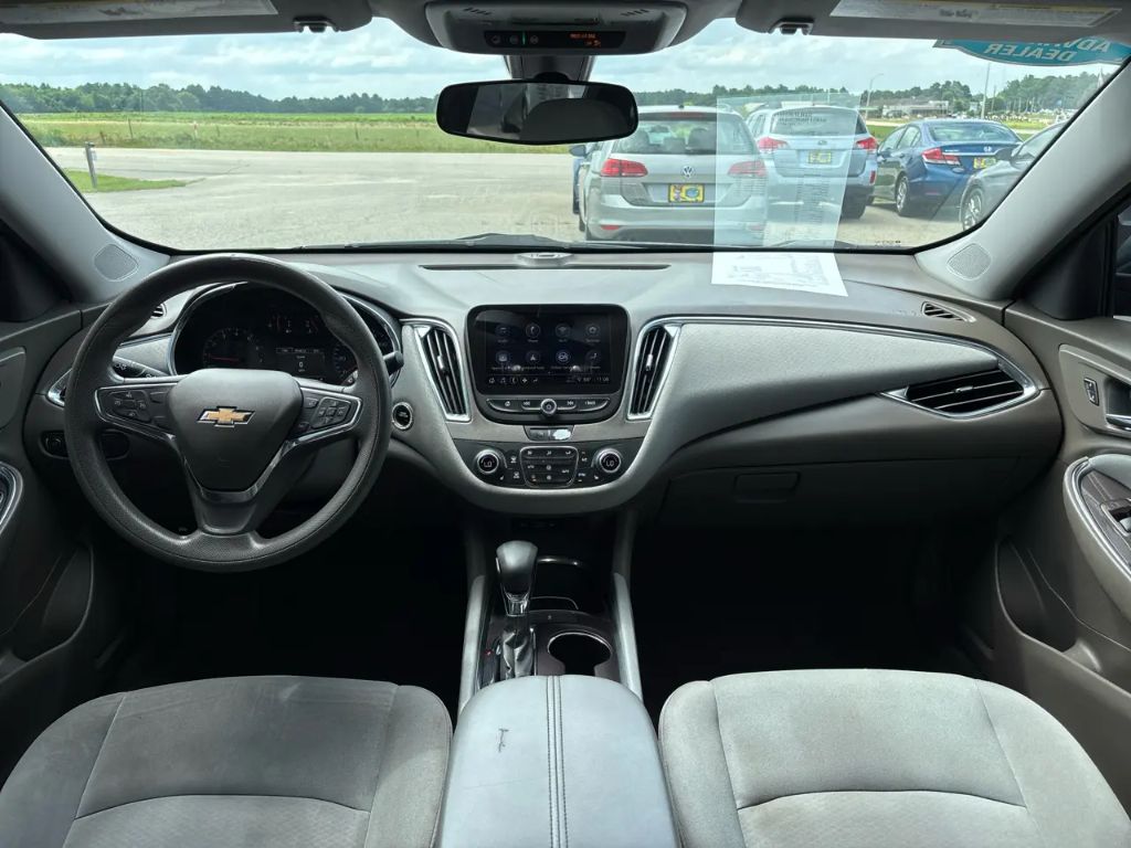 2021 Chevrolet Malibu - $12,500