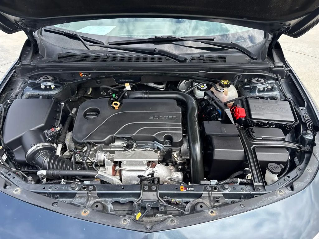 2021 Chevrolet Malibu - $12,500