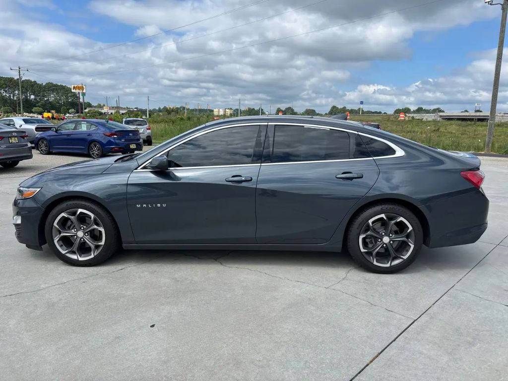 2021 Chevrolet Malibu - $12,500