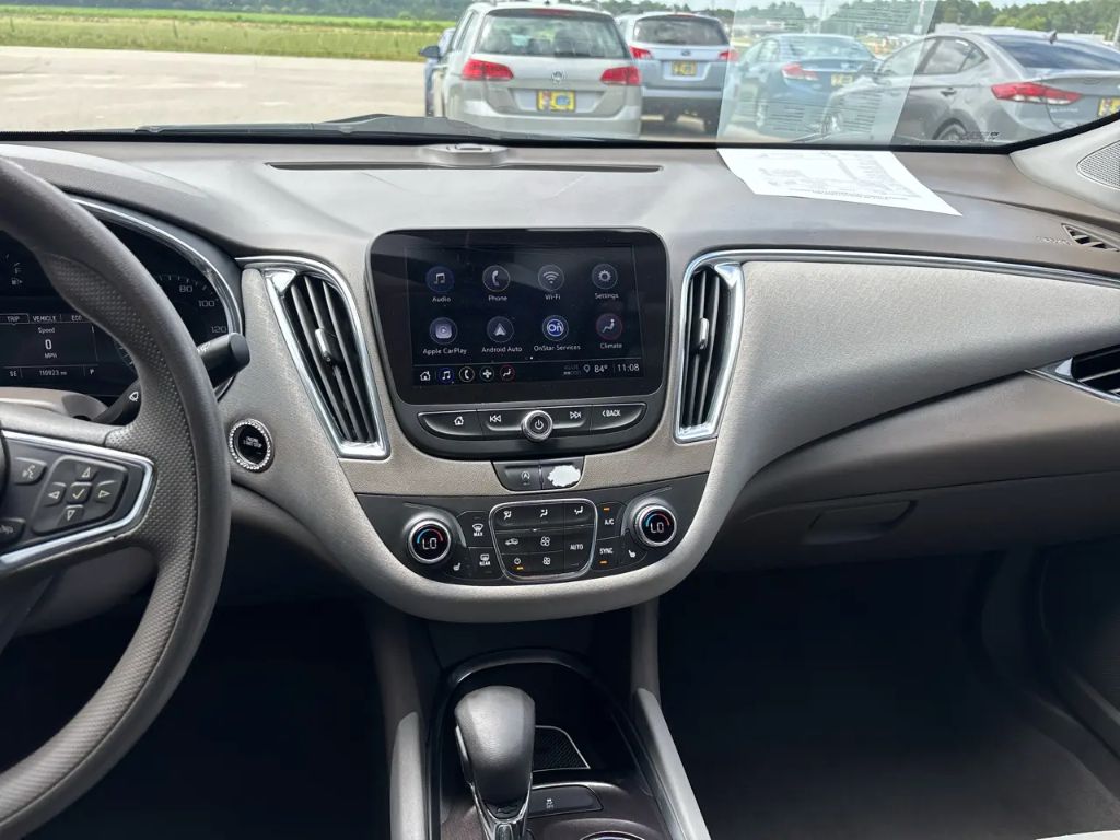 2021 Chevrolet Malibu - $12,500