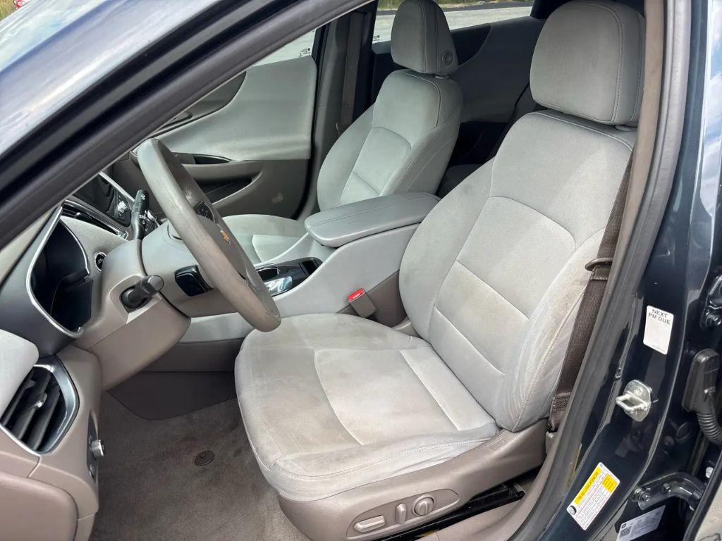 2021 Chevrolet Malibu - $12,500