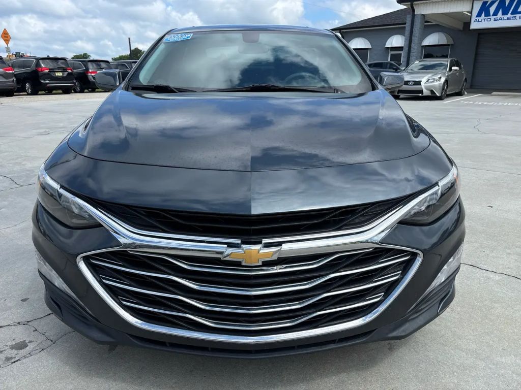 2021 Chevrolet Malibu - $12,500