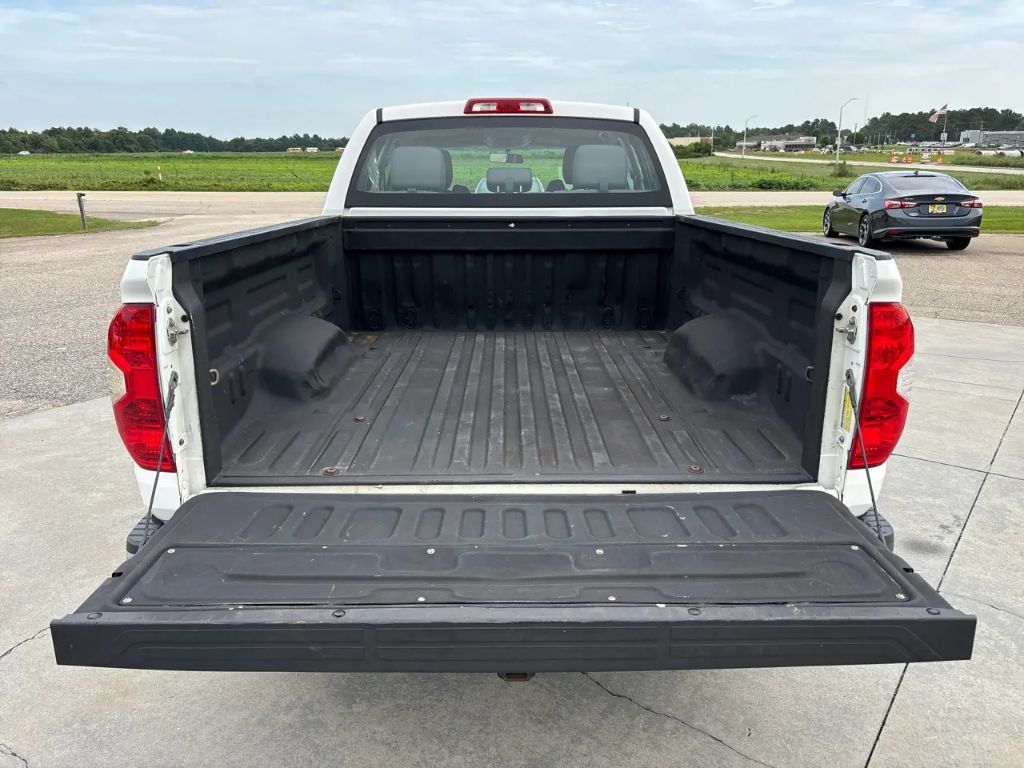 2016 Toyota Tundra - $11,495
