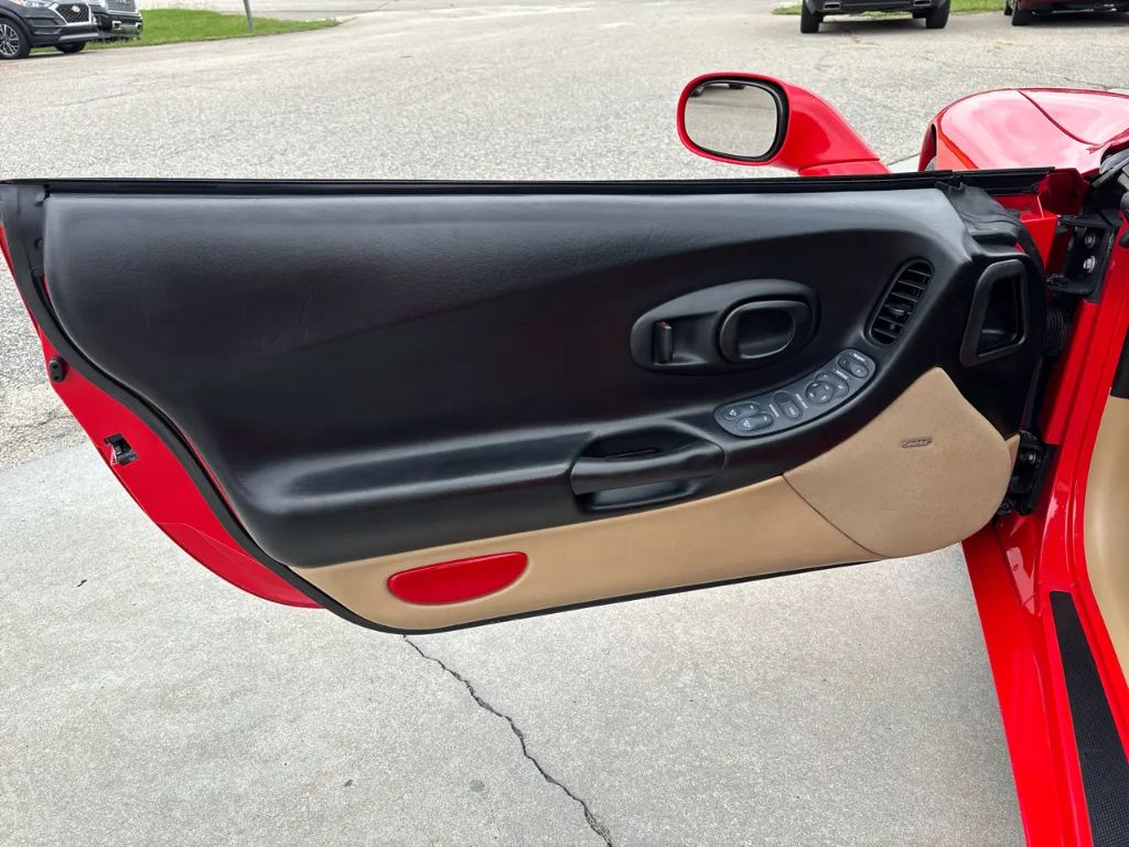 2003 Chevrolet Corvette - $16,995