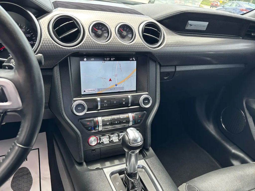 2019 Ford Mustang - $28,800