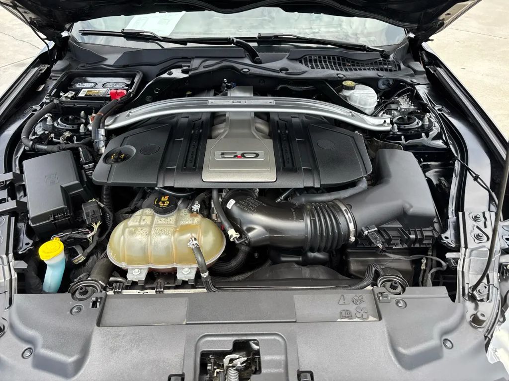 2019 Ford Mustang - $28,800