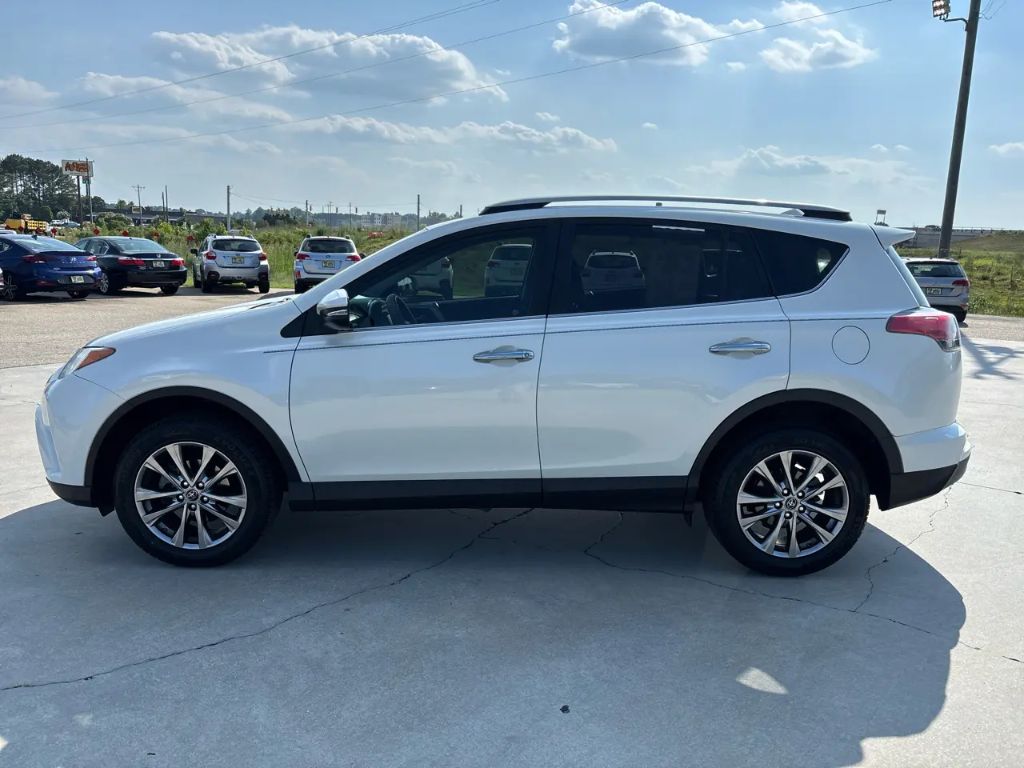 2018 Toyota RAV4 - $20,800