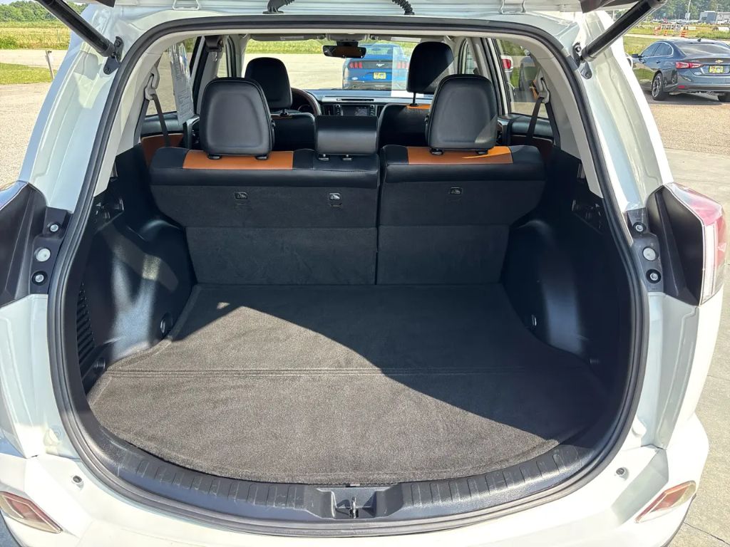 2018 Toyota RAV4 - $20,800