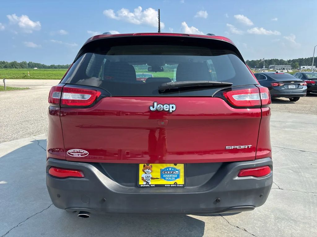 2016 Jeep Cherokee - $9,995