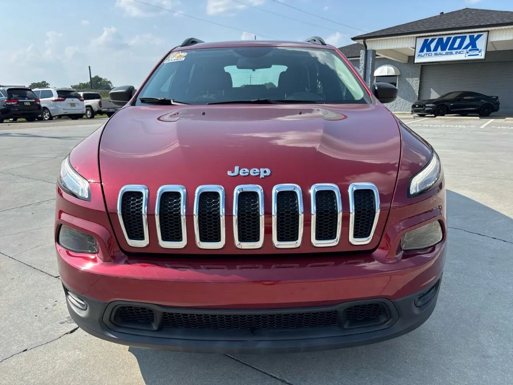 2016 Jeep Cherokee - $9,995