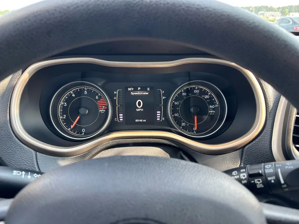 2016 Jeep Cherokee - $9,995