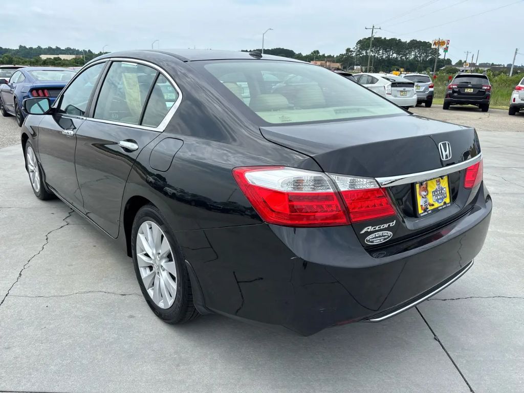 2014 Honda Accord - $10,500