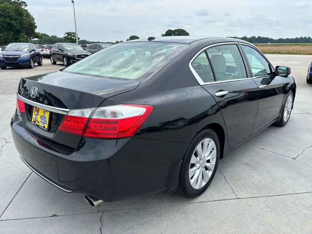 2014 Honda Accord - $10,500