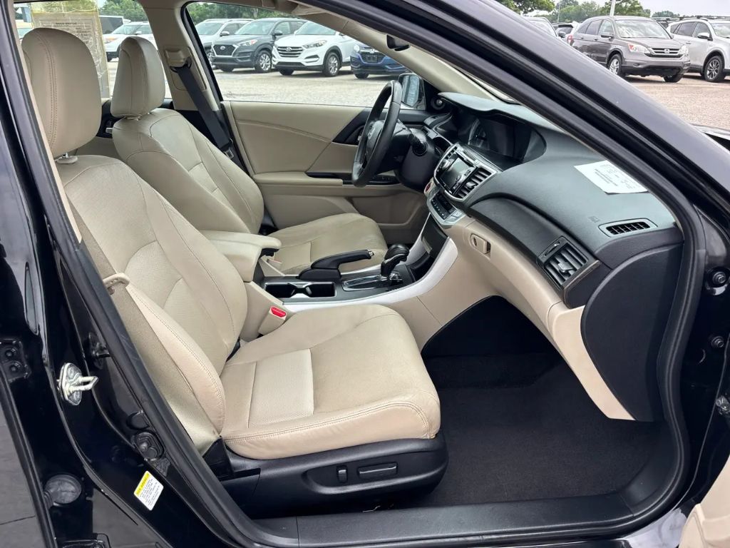 2014 Honda Accord - $10,500