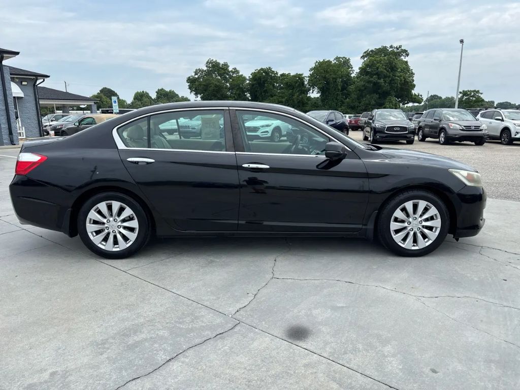 2014 Honda Accord - $10,500