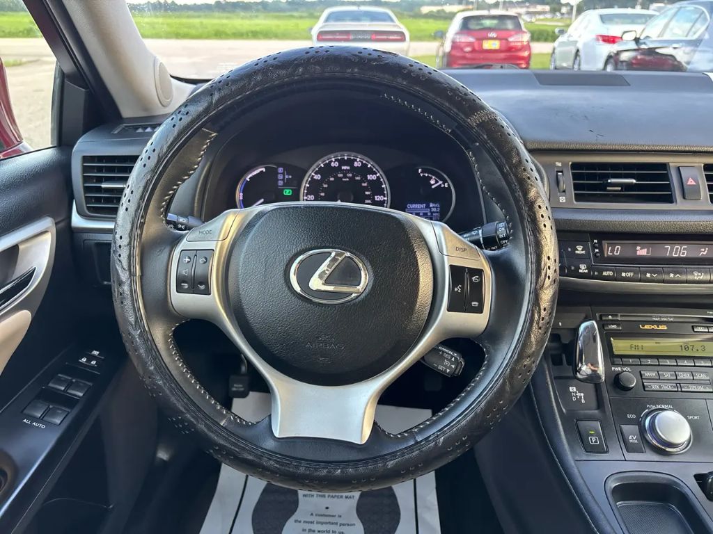 2013 Lexus CT - $10,795