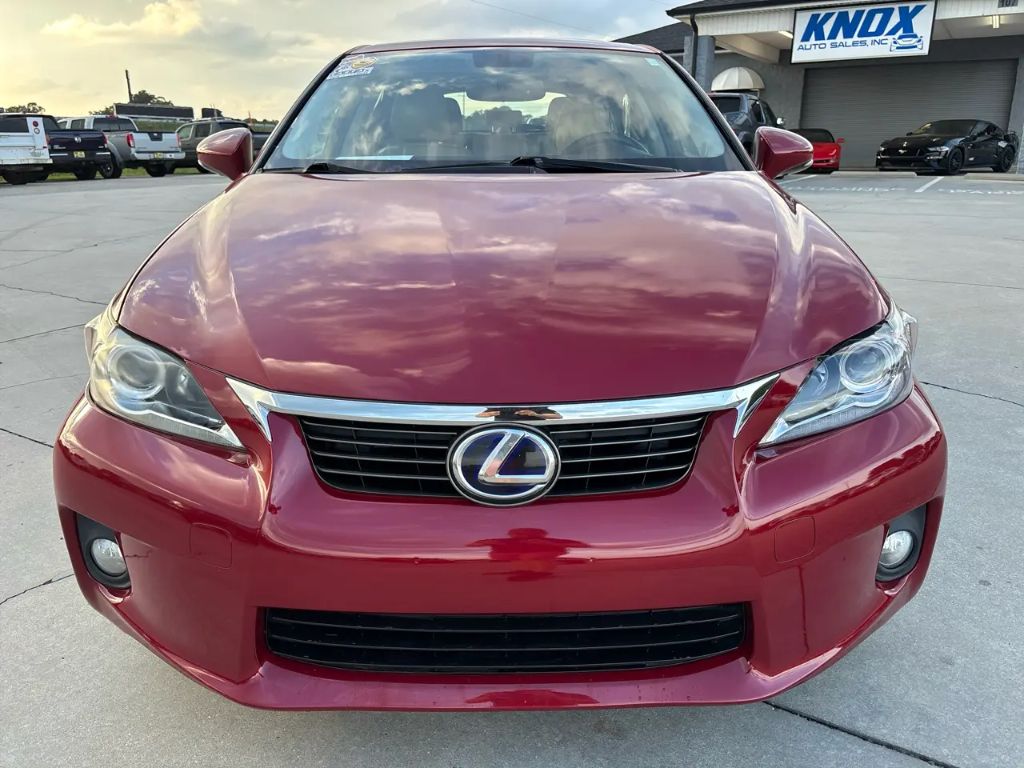 2013 Lexus CT - $10,795