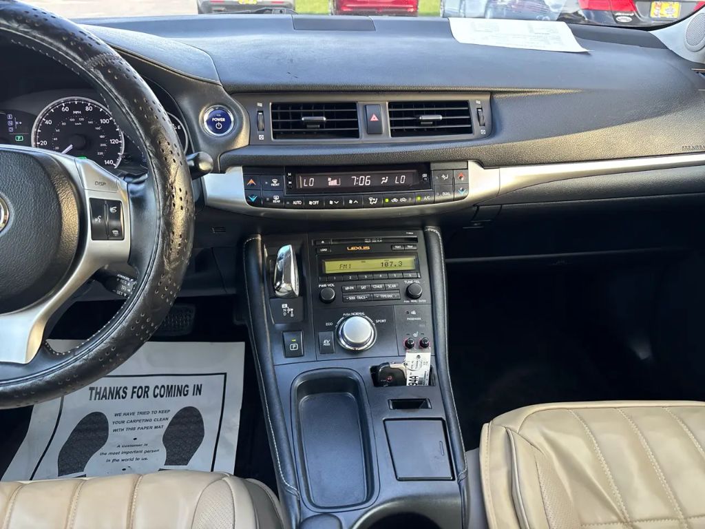 2013 Lexus CT - $10,795