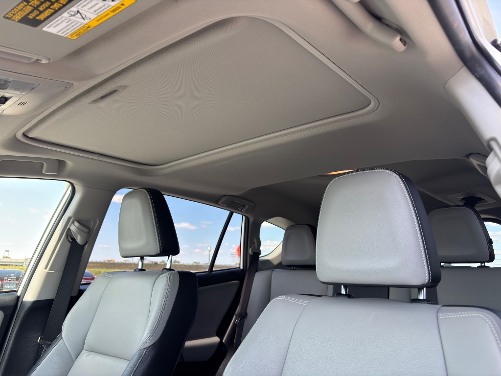 2018 Toyota RAV4 - $21,500