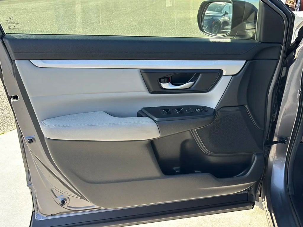 2017 Honda CR-V - $14,995